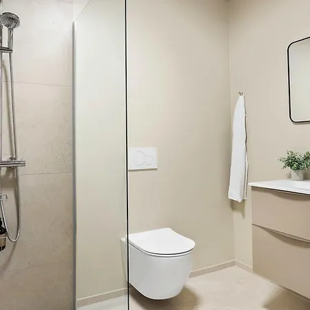 4-person Midtown W Easy Access Århus