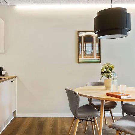 4-person Midtown W Easy Access Appartamento