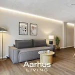 4-person Midtown W Easy Access * Århus