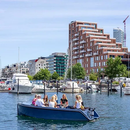 4-person Midtown W Easy Access * Århus